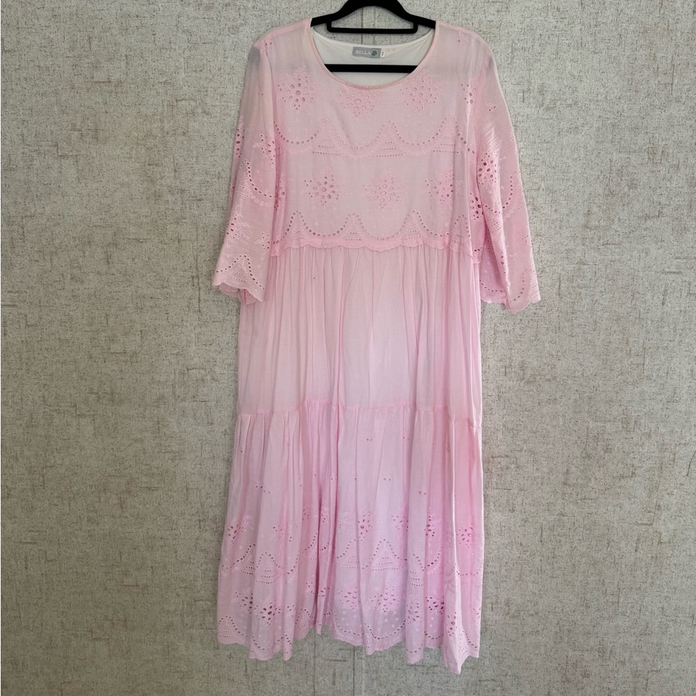 Pink dress only been worn once during maternity shoot